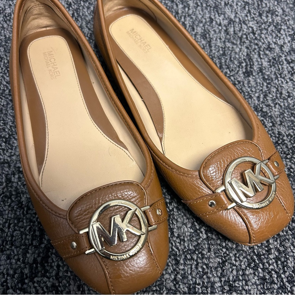 Michael Kors Brown Leather Loafers with Moccasin Toe